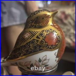 Royal Crown Derby Old Imari Solid Gold Band Robin Fine Bone China Figurine