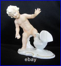 Schaubach Kunst Nude Child Feeding Bird Porcelain Figurine 1351, 1953-1962 Mint