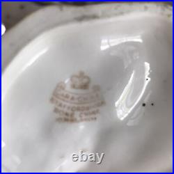 Staffordshire Parakeets