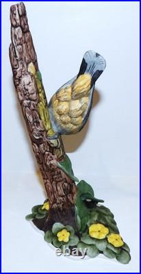 Stunning Boehm Bisque Porcelain #469 Nuthatch 10 3/8 Bird Figurine