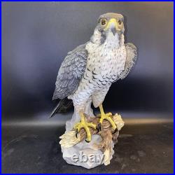 Stunning, Vintage Porcelain Peregrine Falcon by Stefani Porcelains Japan 12