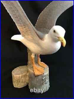 The Great Black Backed Sea Gull Bird Statue Franklin Porcelain Studios 1984