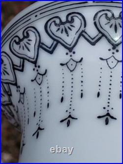 Vintage Chinese Republic Porcelain Vase Famille Rose Birds