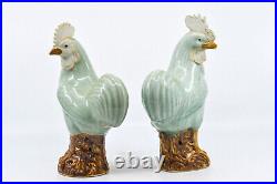 Vintage Chinese export porcelain, pair roosters, 9.5 inches tall