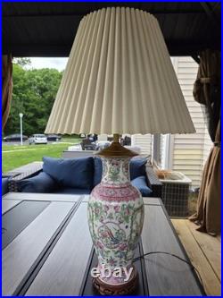 Vintage Chinoiserie Porcelain Table Lamp Hand Painted Hong Kong Floral Bird 32