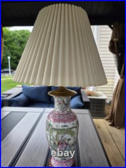 Vintage Chinoiserie Porcelain Table Lamp Hand Painted Hong Kong Floral Bird 32