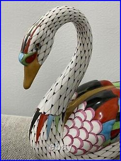 Vintage Hollohaza Hungary Porcelain Painted Figurine / Statue of Swan Bird