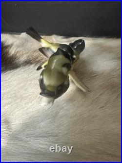 Vintage Hutschenreuther Porcelain Bird Figurine 2412/3f Germany Tufted Titmouse