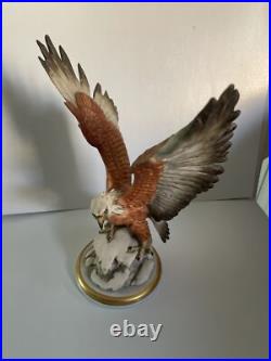 VtG Amazing Detailed Capodimonte 9.5 Tall Figurine/ Sculpture Bald Eagle on Sno