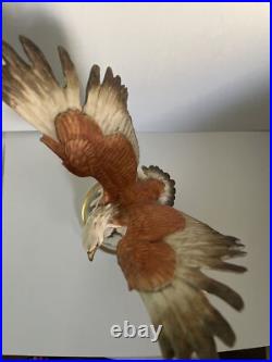 VtG Amazing Detailed Capodimonte 9.5 Tall Figurine/ Sculpture Bald Eagle on Sno