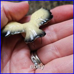 Vtg Hagen Renaker VERY RARE Miniature Yellow & Black Flying Bird w Metal Legs